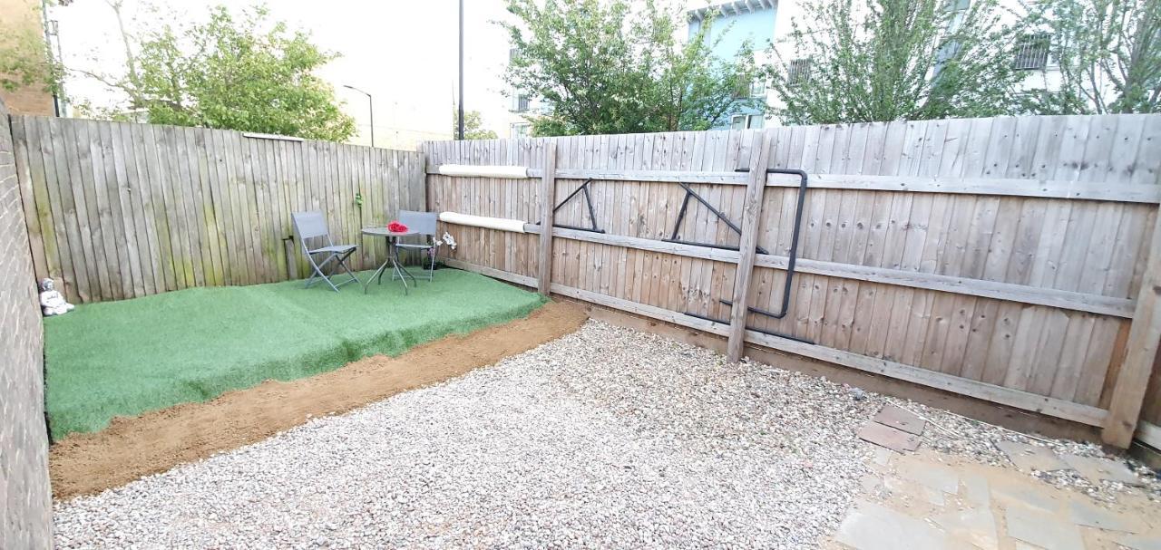 Trendy, Modern Garden Posh Peckham Apartment London Luaran gambar